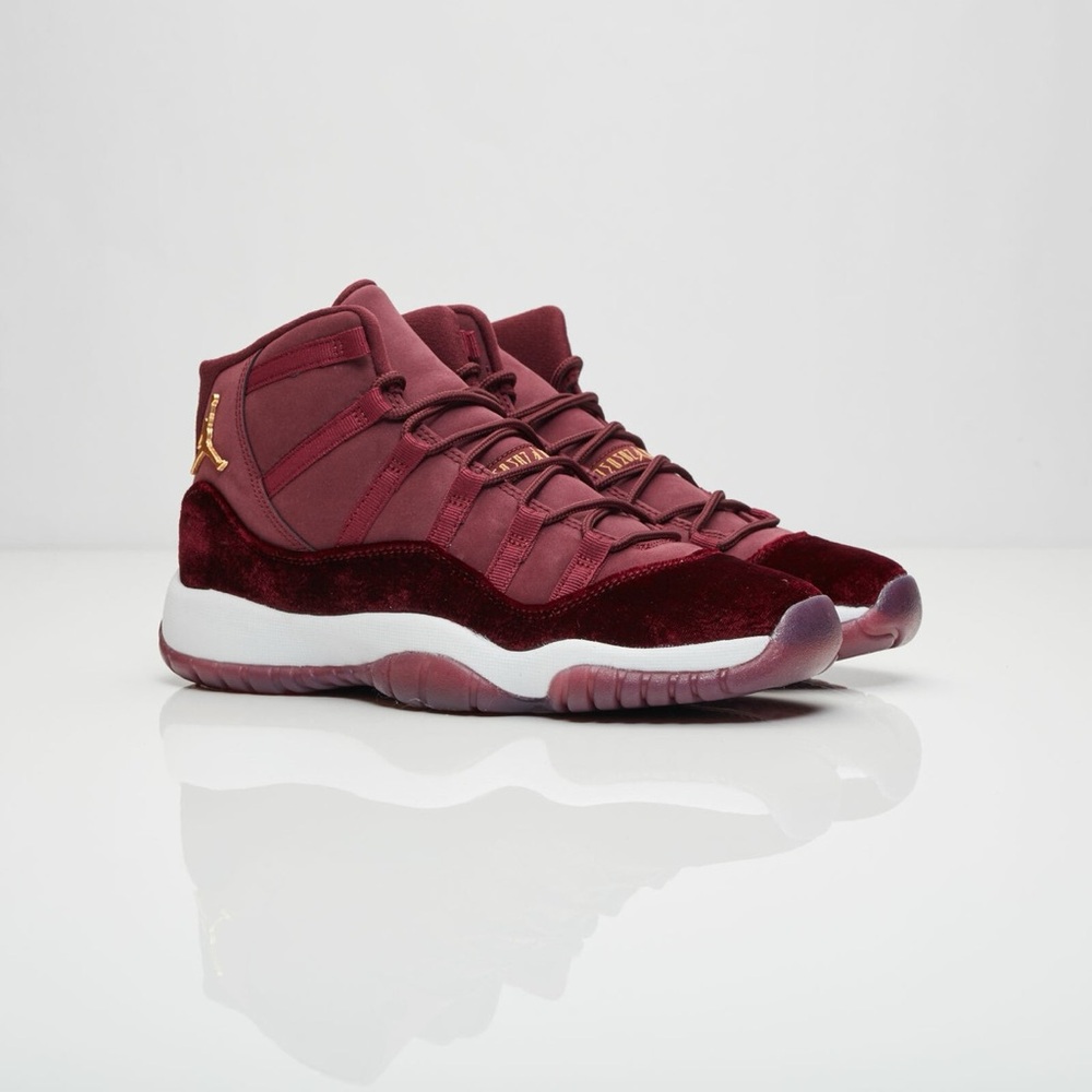 Jordan 11 Retro Heiress Night Maroon (GS) Size 8Y
